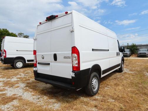 2025 RAM ProMaster 2500 Tradesman