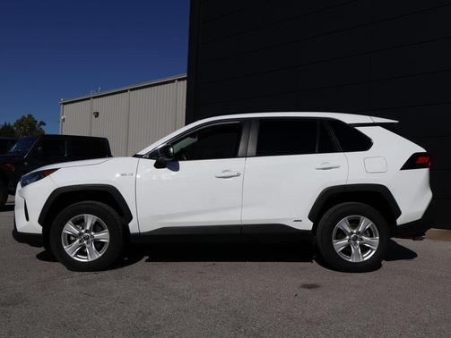 2021 Toyota RAV4 Hybrid LE