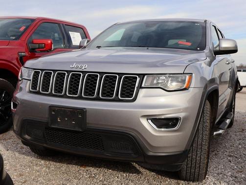 2019 Jeep Grand Cherokee Laredo