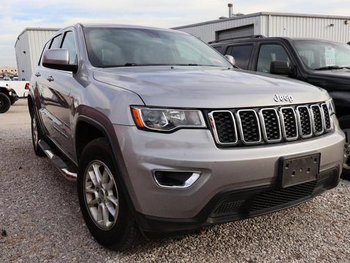 2019 Jeep Grand Cherokee Laredo