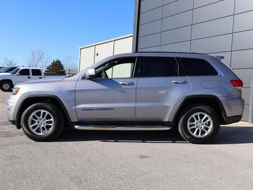 2019 Jeep Grand Cherokee Laredo