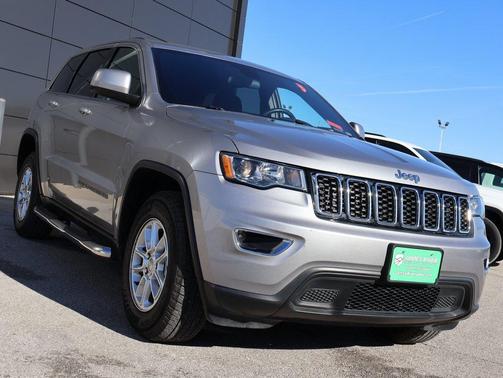 2019 Jeep Grand Cherokee Laredo
