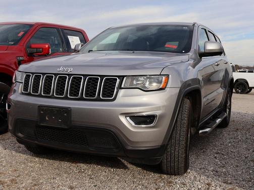 2019 Jeep Grand Cherokee Laredo