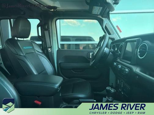 Earl Clearcoat 2023 Jeep Wrangler 4xe Rubicon