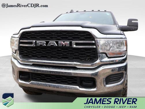 2024 RAM 2500 Tradesman Crew Cab 4x4 6'4' Box