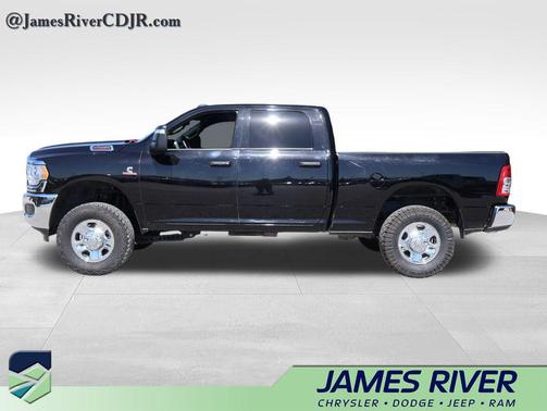 Diamond Black Crystal Pearlcoat 2024 RAM 2500 Tradesman Crew Cab 4x4 6'4' Box
