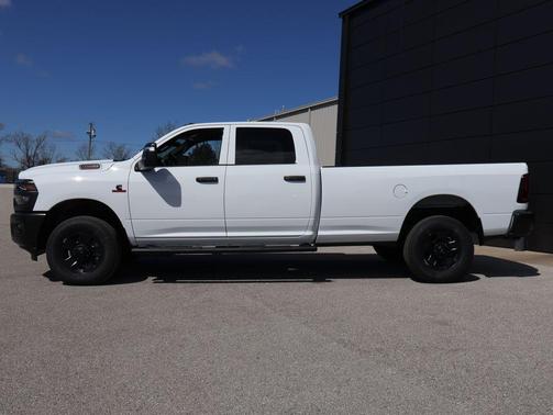 2026 RAM 3500 Tradesman Crew Cab 4x4 8' Box