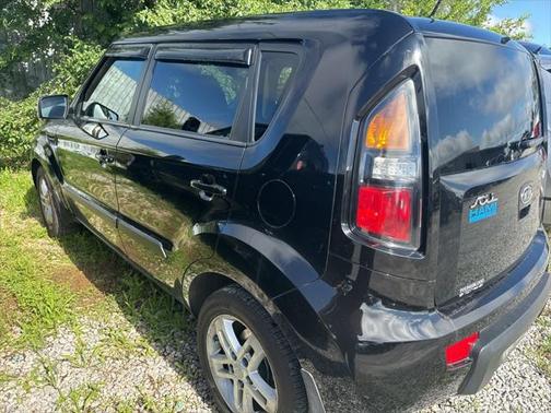 2011 Kia Soul +