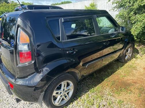 2011 Kia Soul +