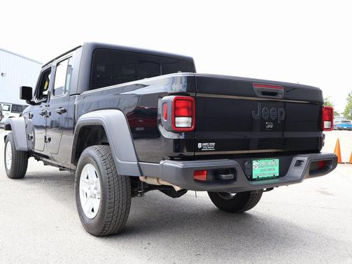 2023 Jeep Gladiator Sport S