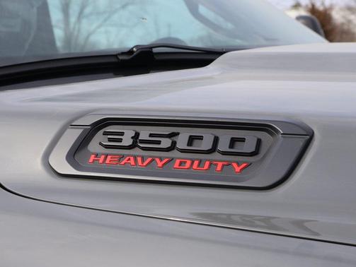 2026 RAM 3500 Tradesman Regular Cab 4x4 8' Box