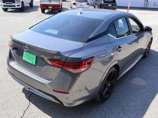 2023 Nissan Sentra SR