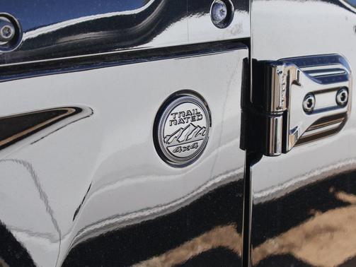 2022 Jeep Gladiator Sport S