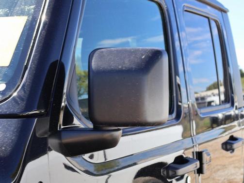 2022 Jeep Gladiator Sport S