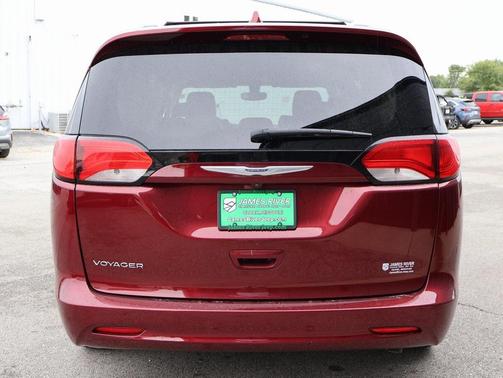 2020 Chrysler Voyager LXI