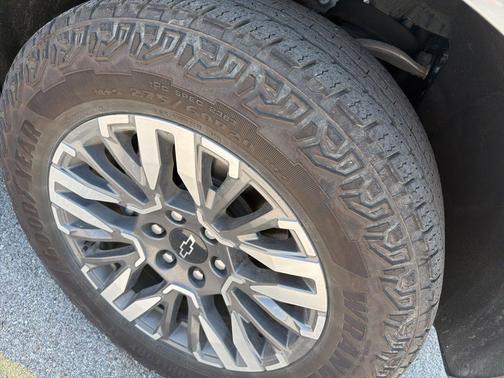 Sterling Gray Metallic 2025 Chevrolet Tahoe 4WD Z71