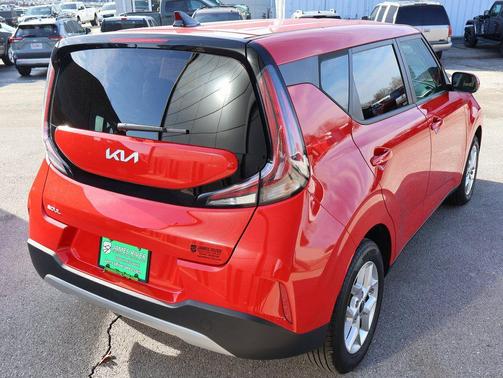 2024 Kia Soul LX