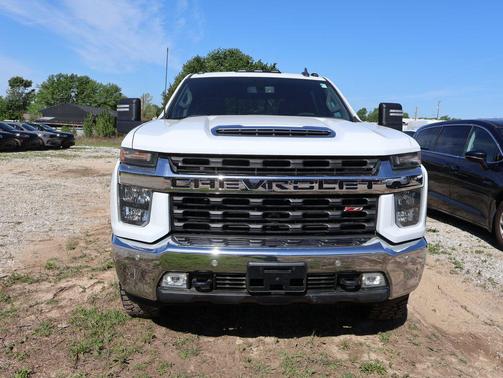 Summit White 2020 Chevrolet Silverado 2500 LT
