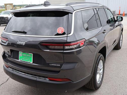 Baltic Gray Metallic Clearcoat 2026 Jeep Grand Cherokee L Altitude