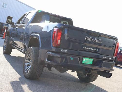 2023 GMC Sierra 2500 Denali