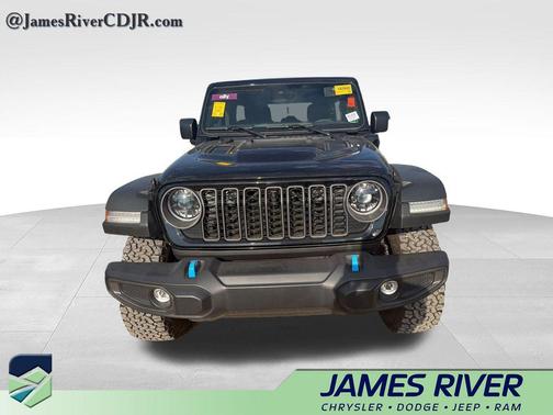 Black Clearcoat 2025 Jeep Wrangler 4xe Rubicon