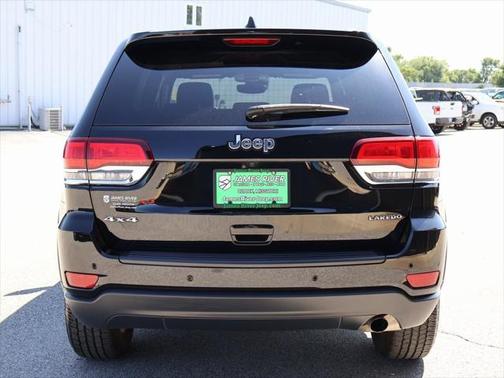 2021 Jeep Grand Cherokee Laredo