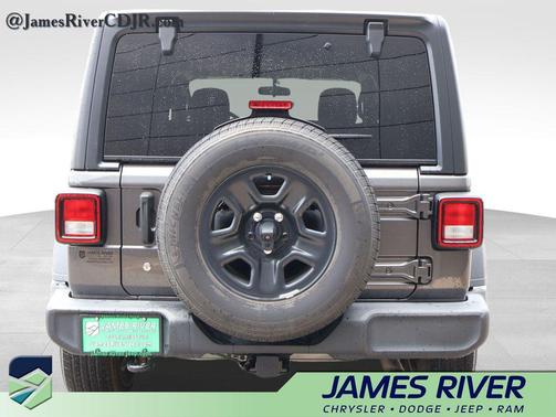 Granite Crystal Metallic Clearcoat 2018 Jeep Wrangler Unlimited Sport