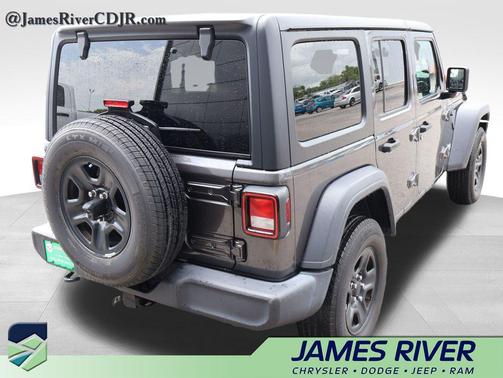 Granite Crystal Metallic Clearcoat 2018 Jeep Wrangler Unlimited Sport