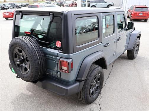 2025 Jeep Wrangler Sport
