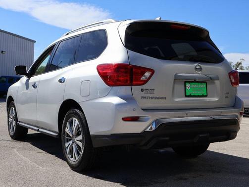 2020 Nissan Pathfinder SL 4WD