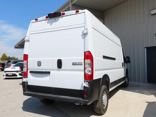 2025 RAM ProMaster 2500 Tradesman