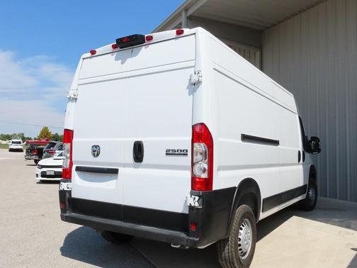 2025 RAM ProMaster 2500 Tradesman