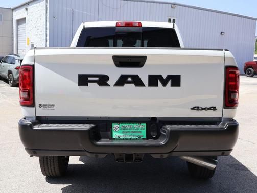 Bright White Clearcoat 2026 RAM 2500 Tradesman Crew Cab 4x4 6'4' Box