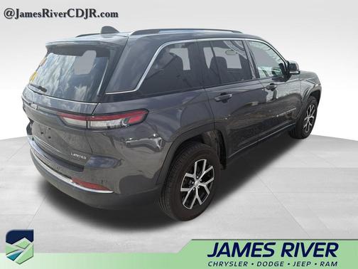Baltic Gray Metallic Clearcoat 2024 Jeep Grand Cherokee Limited