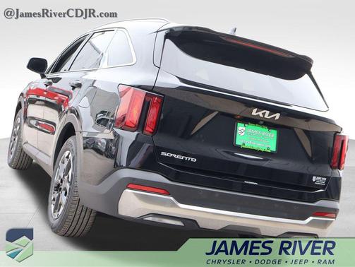 2024 Kia Sorento S