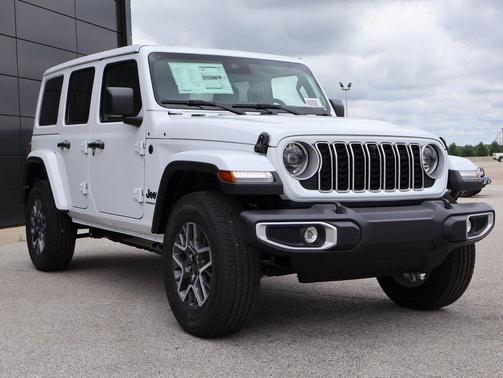 2025 Jeep Wrangler 4-Door Sahara 4x4