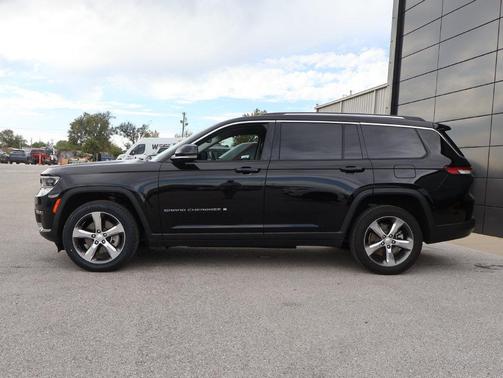 Diamond Black Crystal Pearlcoat 2021 Jeep Grand Cherokee L Limited