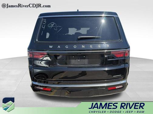 Diamond Black Crystal Pearlcoat 2024 Jeep Wagoneer L Series II 4x4