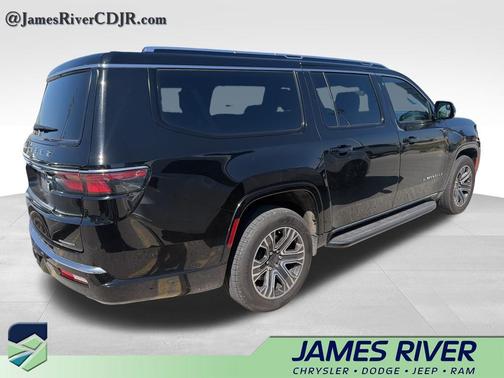 Diamond Black Crystal Pearlcoat 2024 Jeep Wagoneer L Series II 4x4