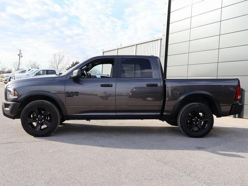 2024 RAM 1500 Classic Warlock Crew Cab 4x4 5'7' Box