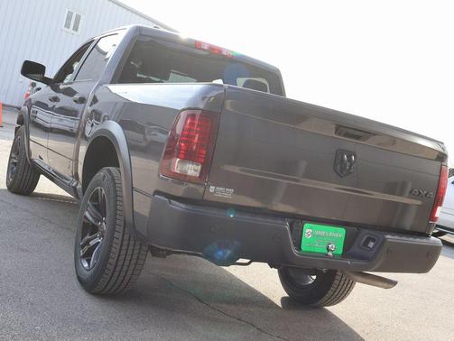 2024 RAM 1500 Classic Warlock Crew Cab 4x4 5'7' Box