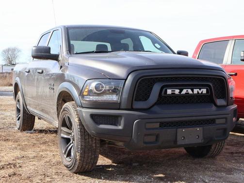 2024 RAM 1500 Classic Warlock Crew Cab 4x4 5'7' Box