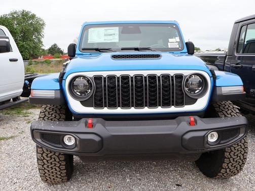 Hydro Blue Pearlcoat 2026 Jeep Wrangler Rubicon