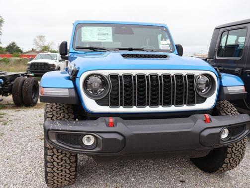 Hydro Blue Pearlcoat 2026 Jeep Wrangler Rubicon