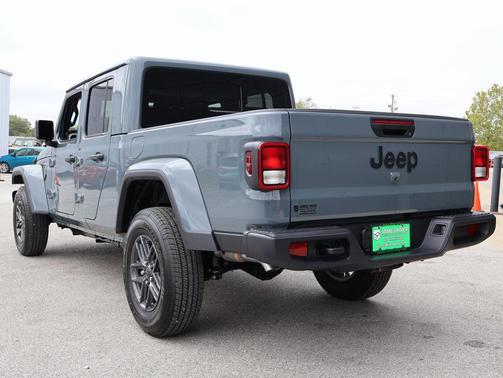 2025 Jeep Gladiator Sport S