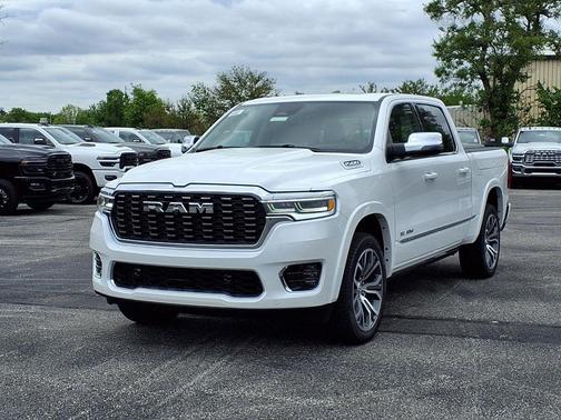 Ivory White Tri-Coat Pearlcoat 2026 RAM 1500 ST