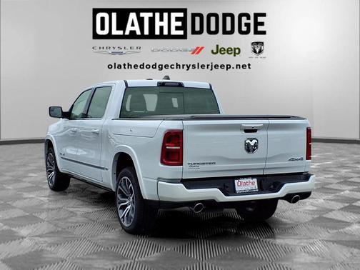 Ivory White Tri-Coat Pearlcoat 2026 RAM 1500 ST