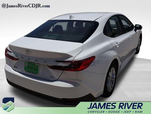 Ice Cap 2026 Toyota Camry LE