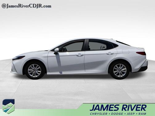 Ice Cap 2026 Toyota Camry LE