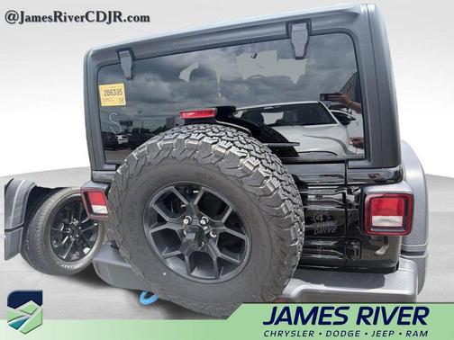 Black Clearcoat 2024 Jeep Wrangler 4xe Willys